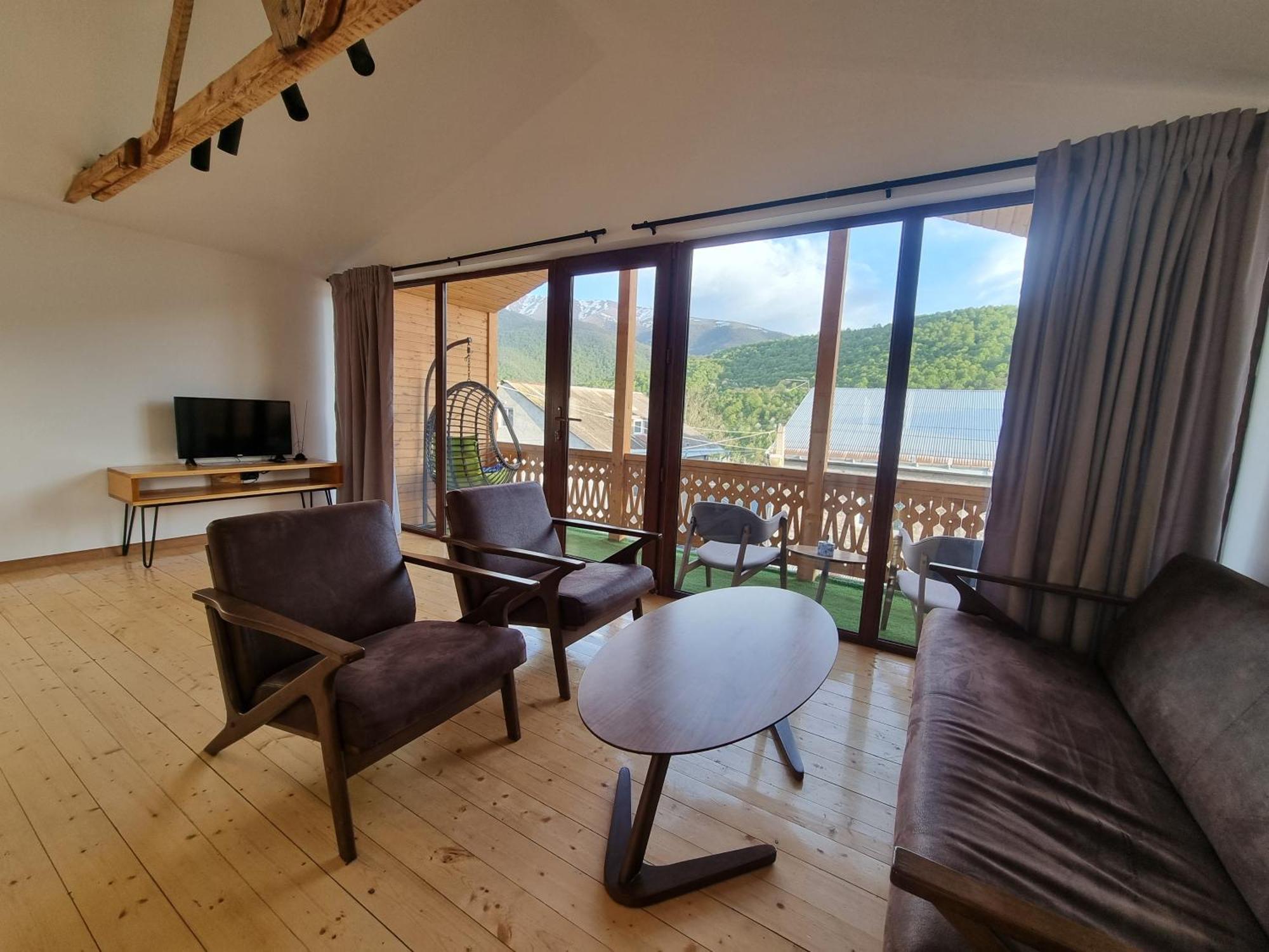The Penthouse ,Apartment With 2 Bedrooms,Whole Apartment, Апартмент Целиком Dilidschan Exterior foto